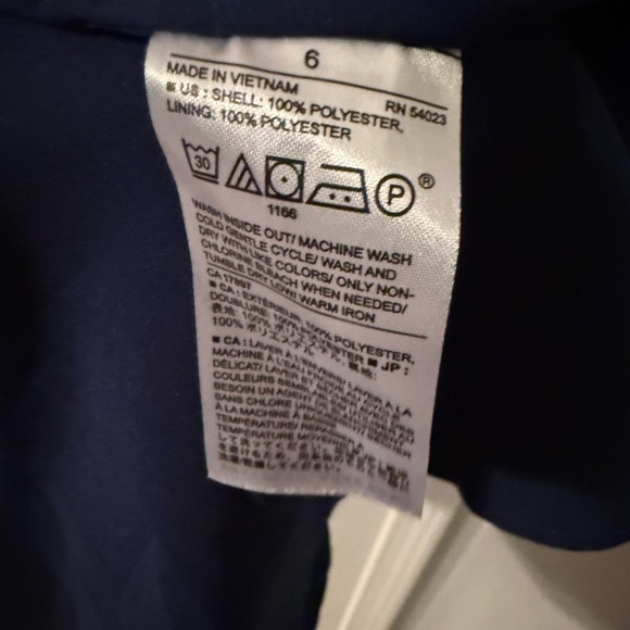 Banana Republic | Blue, White, Black Floral Fit and Flare Dress | Size 6 - Picture 6 of 6